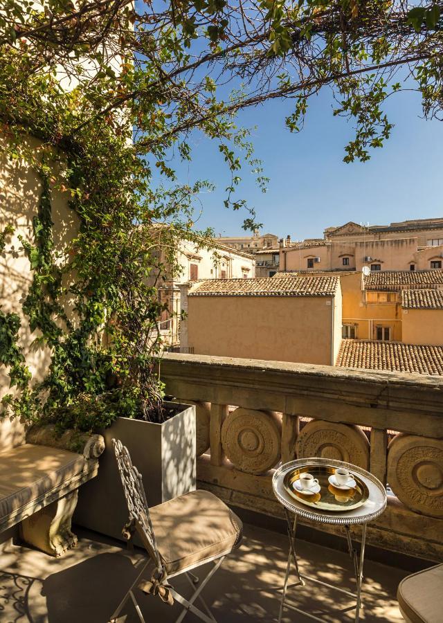 Seven Rooms Villadorata Noto Exterior photo